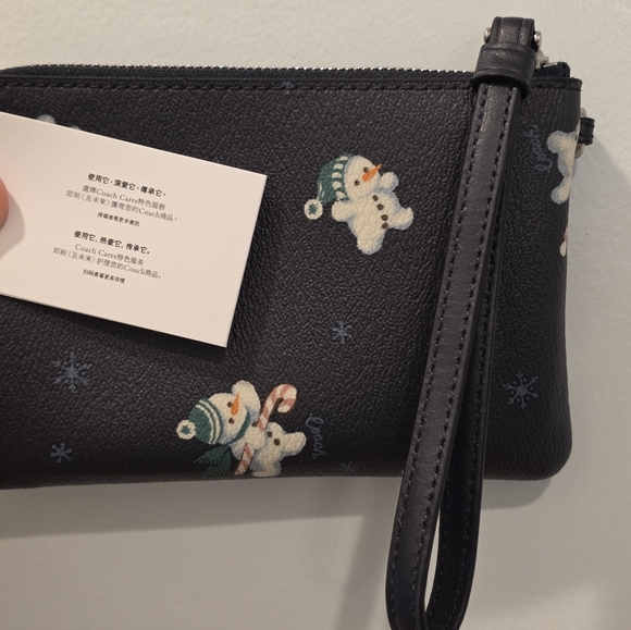 Coach Boxed Corner Zip Wristlet Snowman Print in Silver/Midnight - Picture 7 of 8
